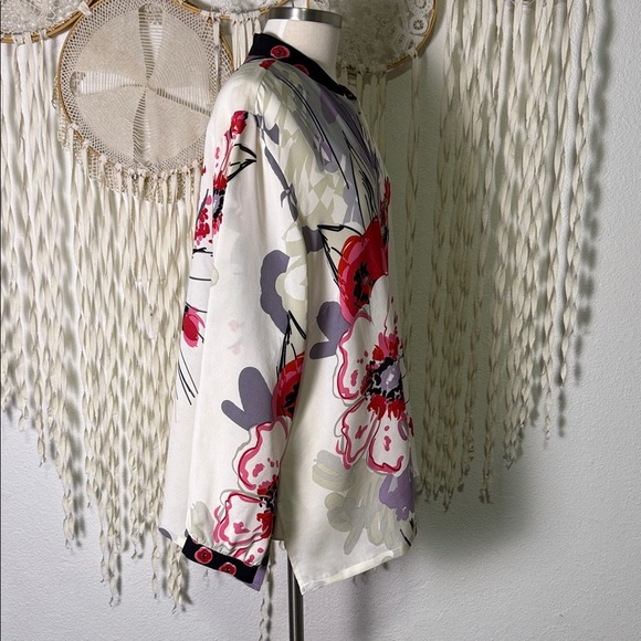 Citron Santa Monica Silk Red and Lilac Gray Floral Print Button Front 2X - Picture 8 of 11